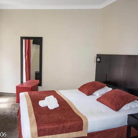 Hotel De Suède 3*