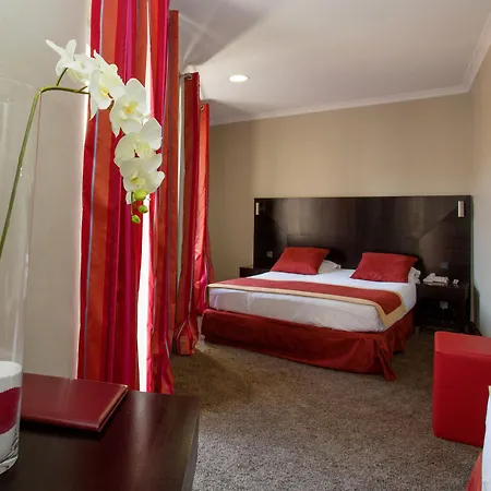 Hotel De Suède 3*